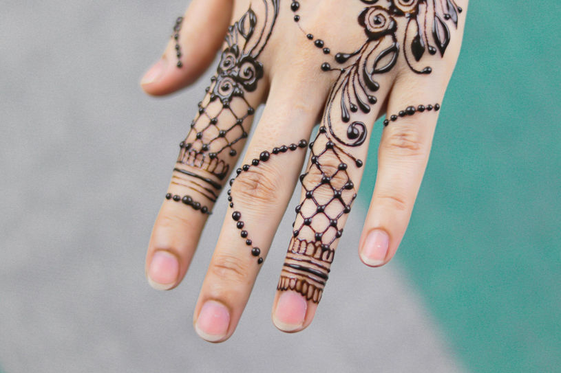 Buikdanseres entertainment Klassieke henna tatoeages